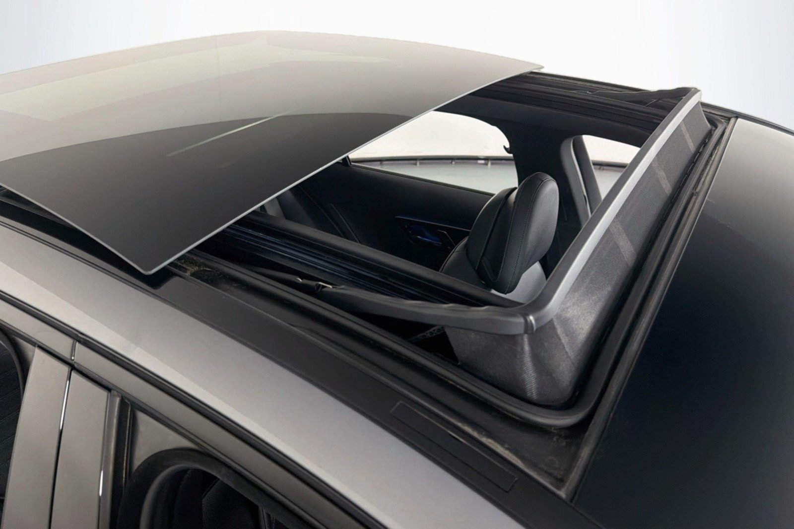 Certified 2024 Mercedes-Benz C 300 Sedan w/ Pinnacle Trim Package image 24