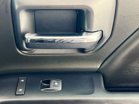 Used 2019 Chevrolet Silverado 1500 LT w/ All Star Edition image 31