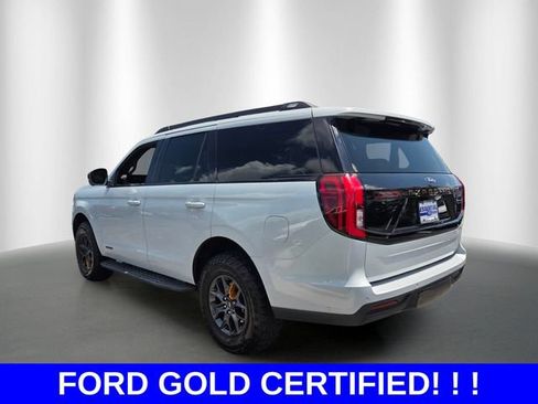Used 2025 Ford Expedition Tremor AWD/4WD image 3