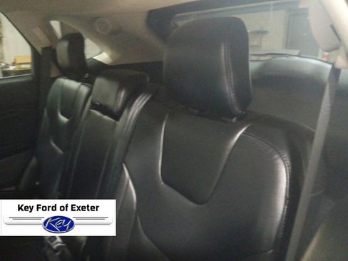 Used 2021 Ford Edge Titanium image 18