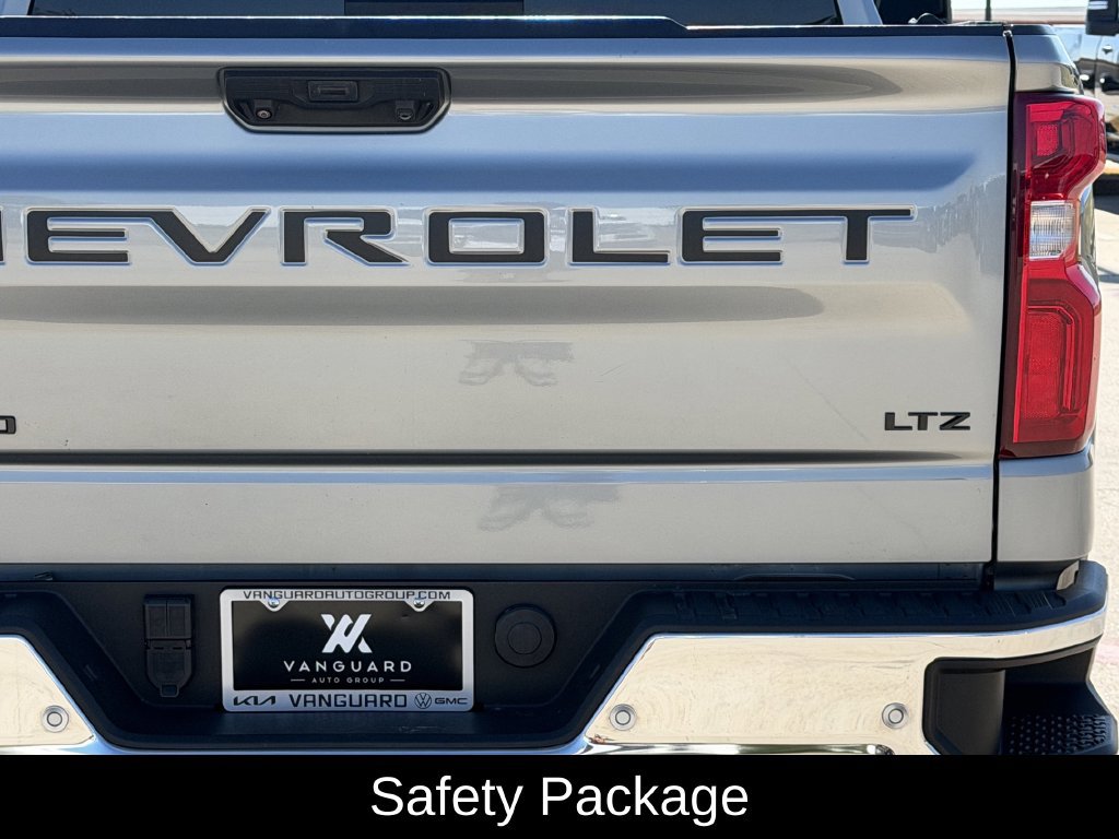 Used 2023 Chevrolet Silverado 1500 LTZ w/ Technology Package AWD/4WD image 8