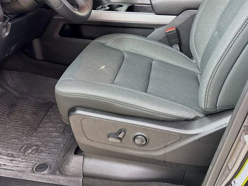 Used 2024 RAM 1500 Big Horn image 19