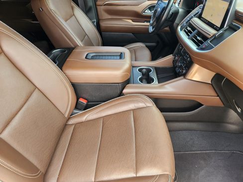 Used 2021 Chevrolet Tahoe High Country AWD/4WD image 12