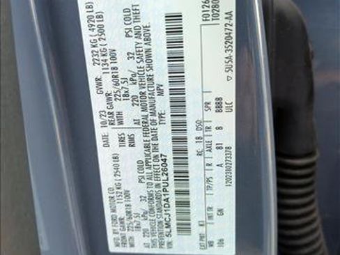 Used 2023 Lincoln Corsair AWD w/ Equipment Group 101A image 15