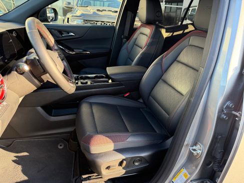 Used 2026 Chevrolet Equinox RS w/ LPO, Floor Liner Package image 8