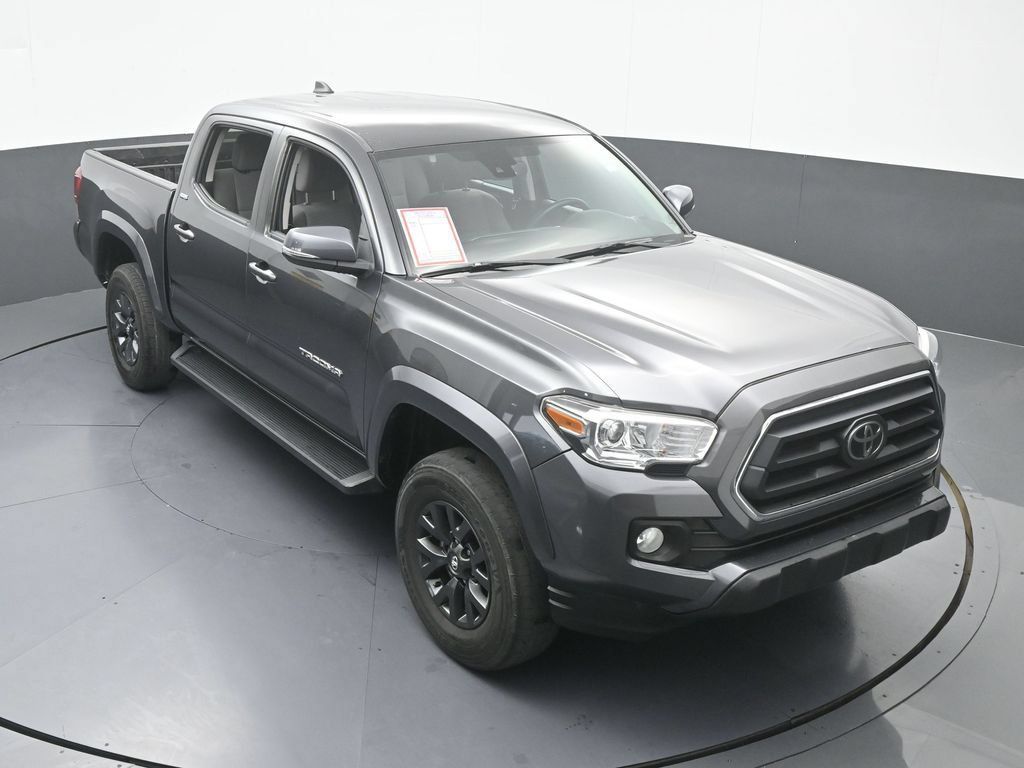 Used 2022 Toyota Tacoma SR5 w/ Technology Package RWD image 55