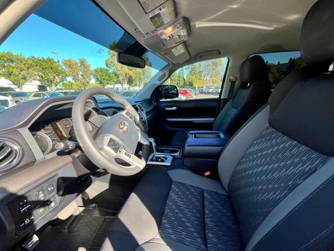Used 2020 Toyota Tundra SR5 w/ SR5 Upgrade Package image 6