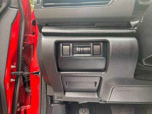 Used 2024 Subaru Crosstrek 2.0i Premium image 14