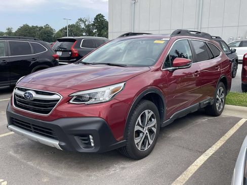Used 2020 Subaru Outback Limited AWD/4WD image 2