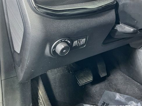 Used 2022 Jeep Compass Trailhawk w/ Sun and Sound Group AWD/4WD image 10