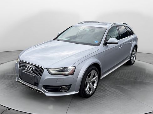 Used 2016 Audi A4 Premium Plus w/ Technology Package AWD/4WD image 3