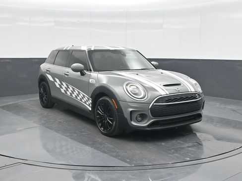 Used 2020 MINI Cooper Clubman S w/ Storage Package image 8