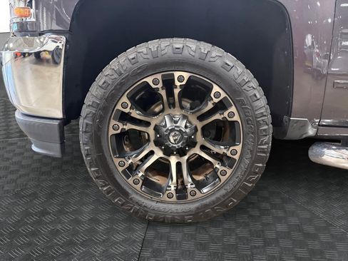 Used 2016 Chevrolet Silverado 1500 LT w/ All Star Edition image 15