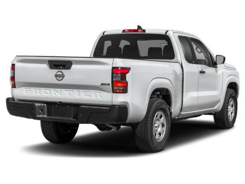 Used 2025 Nissan Frontier S RWD image 5