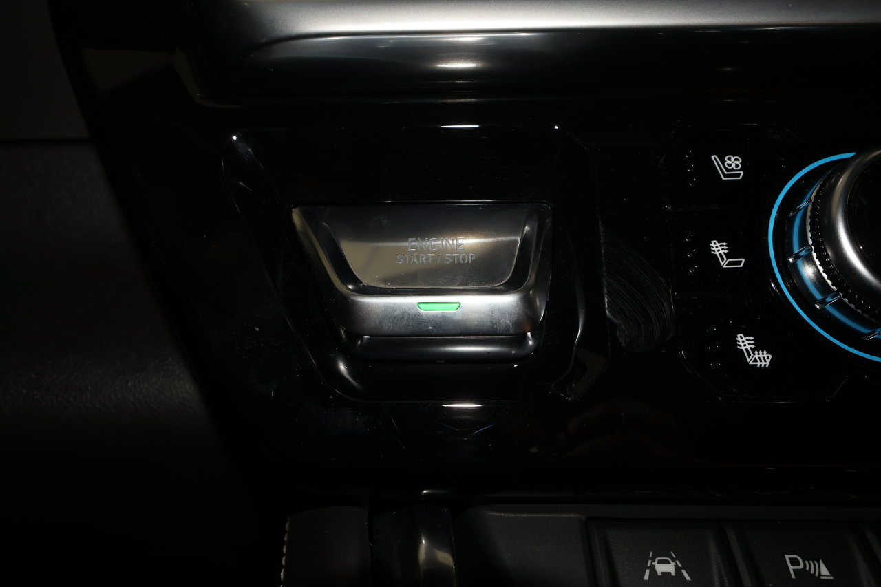 Used 2022 GMC Sierra 1500 Denali Ultimate AWD/4WD image 17