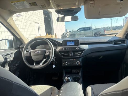 Used 2020 Ford Escape S image 26