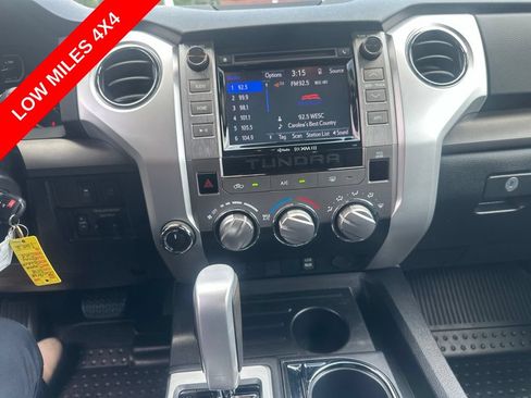 Certified 2018 Toyota Tundra SR5 w/ SR5 Upgrade Package AWD/4WD image 11
