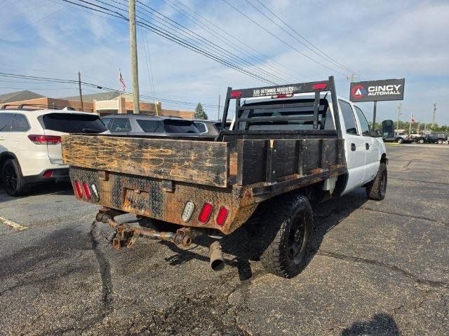 Used 2004 Chevrolet Silverado 2500 LS w/ Heavy-Duty Power Package AWD/4WD image 5