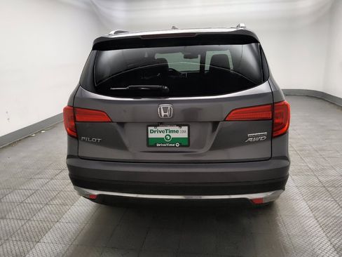 Used 2016 Honda Pilot Touring image 7