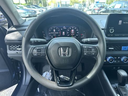 Used 2025 Honda Accord SE image 18