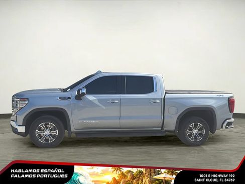 Used 2024 GMC Sierra 1500 SLT w/ SLT Convenience Package AWD/4WD image 3
