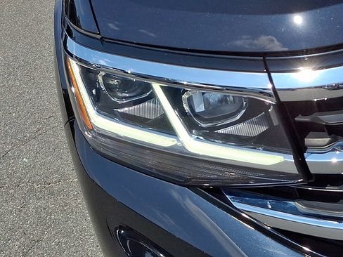 Used 2021 Volkswagen Atlas SEL FWD image 9