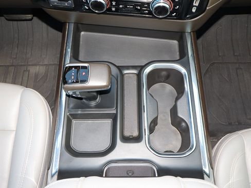 Used 2022 GMC Sierra 1500 SLT w/ SLT Premium Plus Package image 23