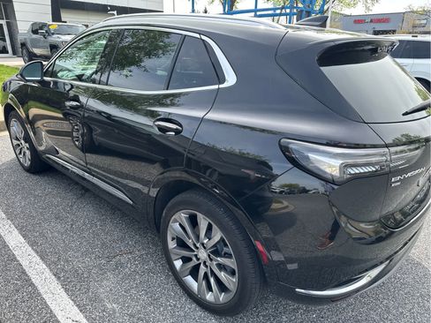 Used 2021 Buick Envision Avenir w/ Technology Package II image 3