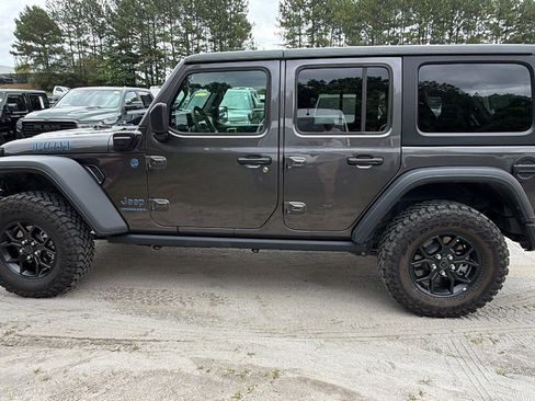 Used 2025 Jeep Wrangler Unlimited Sport S 4xe AWD/4WD image 11