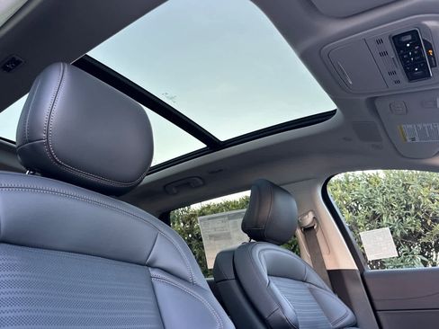 New 2026 Lincoln Nautilus Reserve image 18