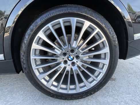 Certified 2024 BMW X7 xDrive40i image 7