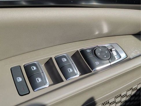 New 2026 Kia Carnival LXS FWD image 26