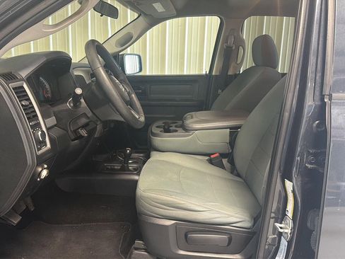 Used 2015 RAM 2500 Tradesman w/ Chrome Appearance Group image 11