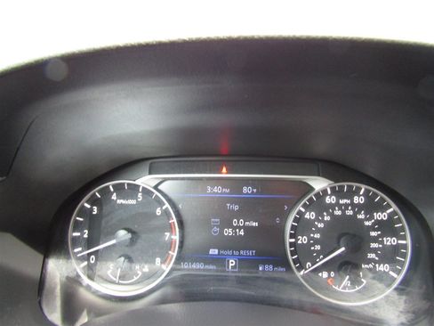 Used 2012 Nissan Altima 3.5 SR w/ Technology Pkg FWD image 56