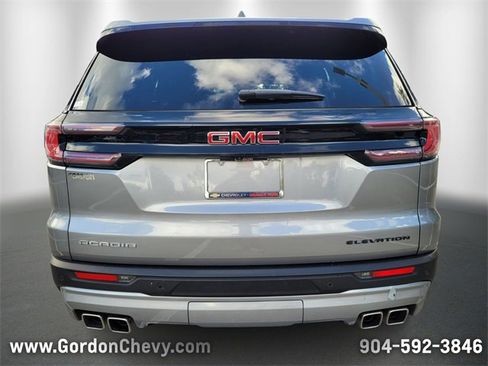 Used 2025 GMC Acadia Elevation image 4