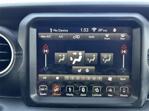 Used 2019 Jeep Wrangler Unlimited Sahara image 28