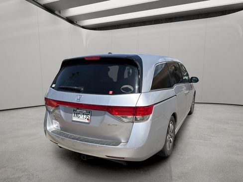 Used 2015 Honda Odyssey Touring Elite image 3