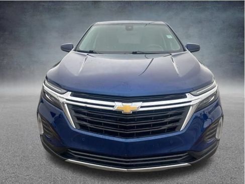 Used 2023 Chevrolet Equinox LT FWD image 2