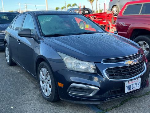 Used 2016 Chevrolet Cruze LS image 3