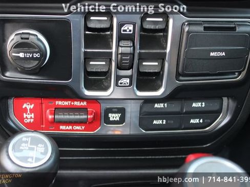 Used 2023 Jeep Wrangler Unlimited Rubicon 4xe w/ Steel Bumper Group image 28