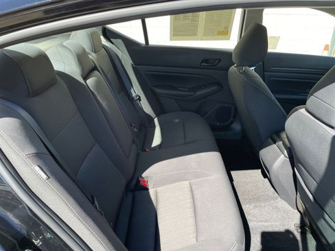 Used 2025 Nissan Altima 2.5 SV image 25