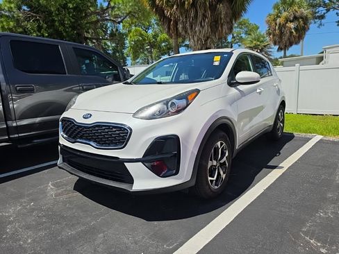 Certified 2022 Kia Sportage LX FWD image 6