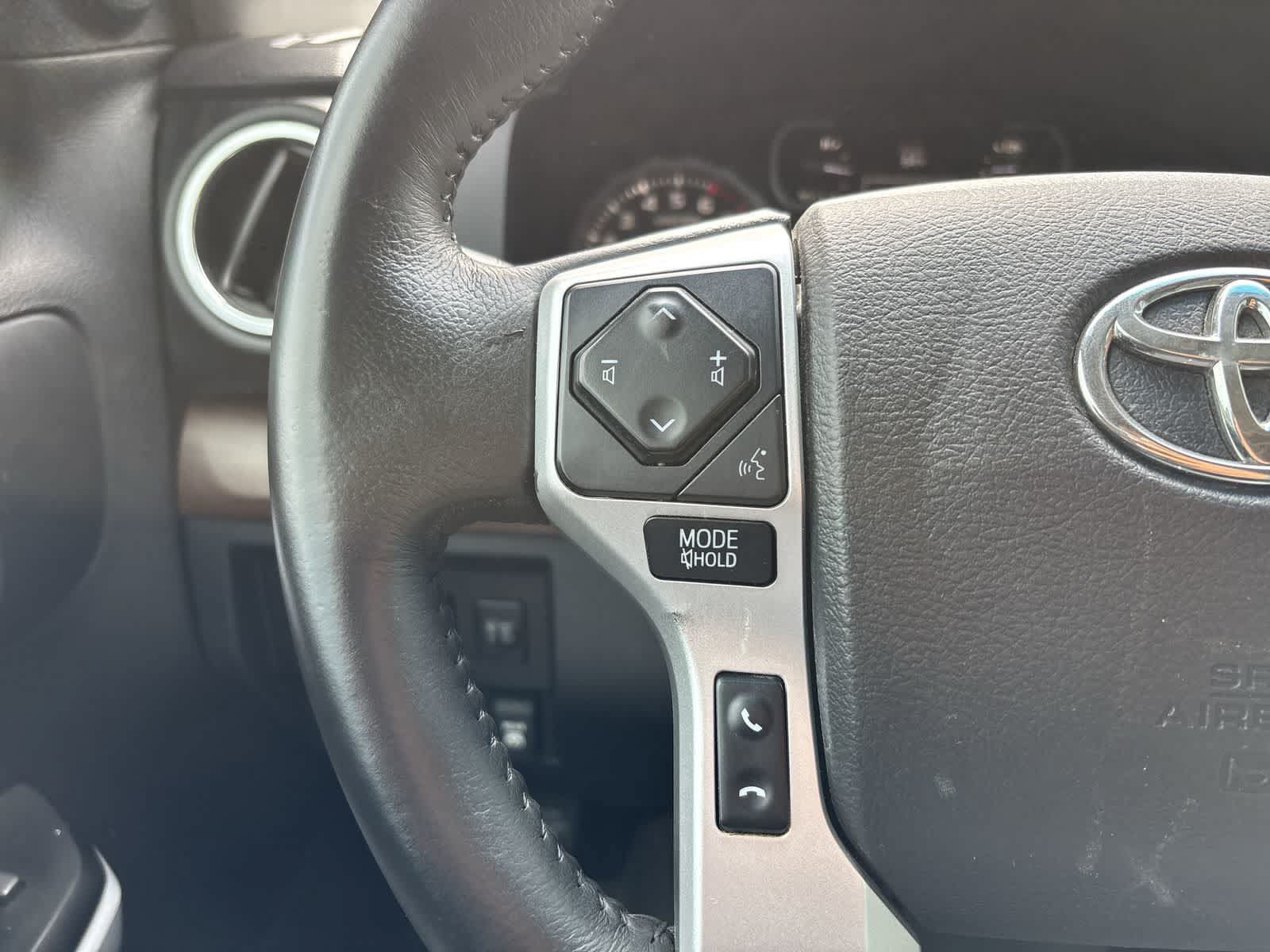 Used 2020 Toyota Tundra Limited w/ Limited Premium Package AWD/4WD image 9