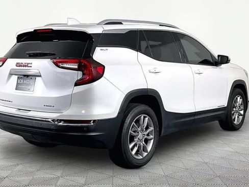 Used 2022 GMC Terrain SLT w/ Infotainment Package II AWD/4WD image 6