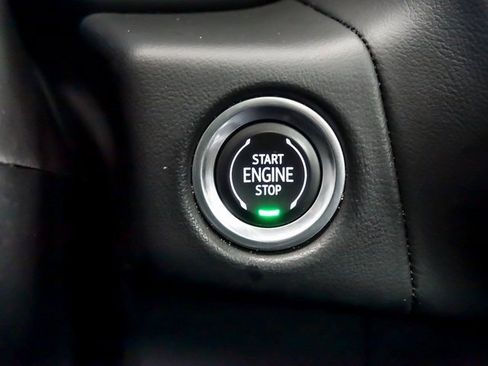 Used 2023 Chevrolet Tahoe High Country w/ Premium Package image 18