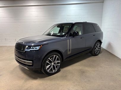 New 2025 Land Rover Range Rover SE