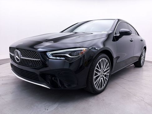 Used 2024 Mercedes-Benz CLA 250 4MATIC image 11