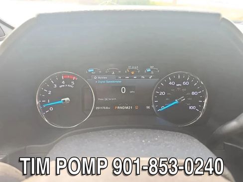 Used 2017 Ford F250 Platinum w/ Platinum Ultimate Package AWD/4WD image 2