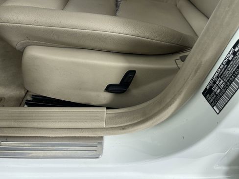 Used 2012 Mercedes-Benz C 300 4MATIC Sedan image 13