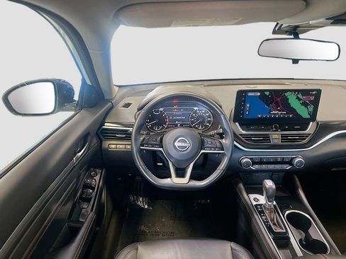 Used 2023 Nissan Altima 2.5 SR w/ SR Premium Package FWD image 23